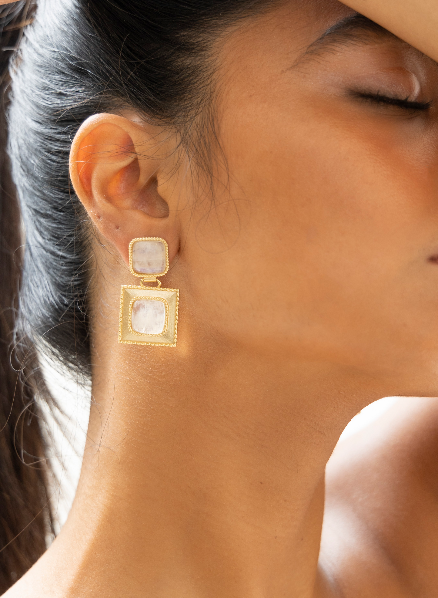 Mini Khufu Earrings in Moonstone